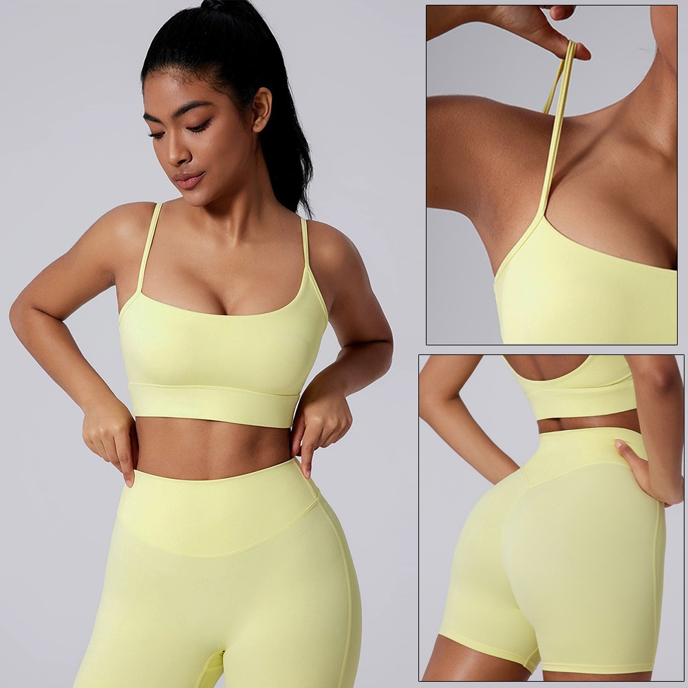 クラウドハイド イエロー ヨガスーツ ジム 女性用 フィット - Pilates In Yoga Pants のレビューと価格