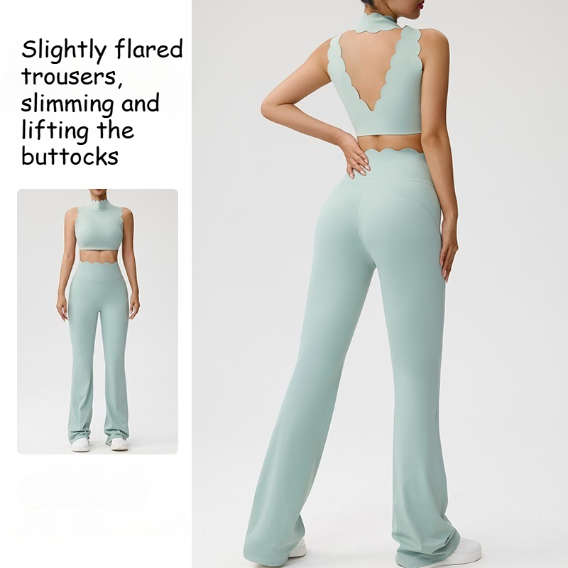 女性用ヨガセット 耐衝撃ブラ＆ハイウエストヒップアップフレア - Pilates In Yoga Pants のレビューと価格